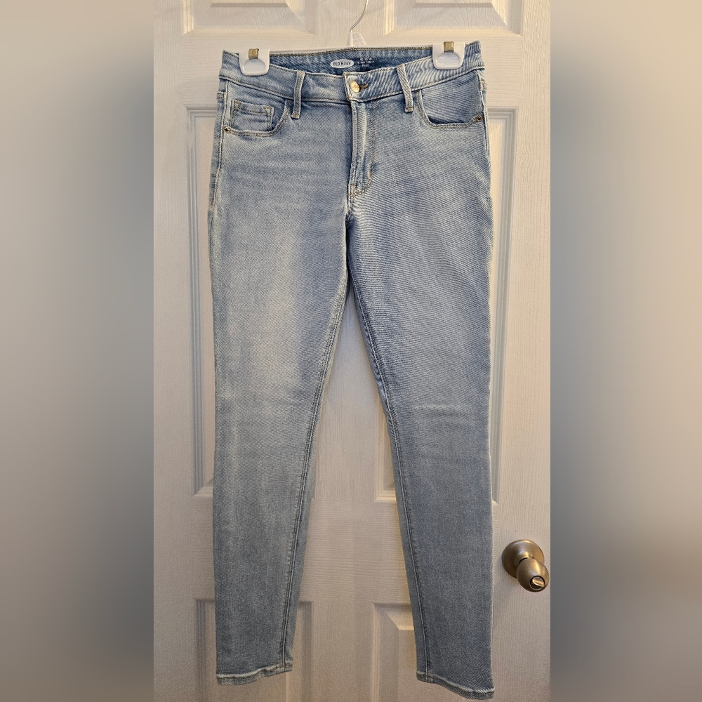 Old Navy Light Wash Skinny Jeans